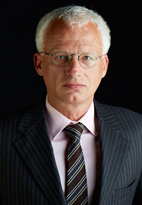 Dr. <b>Stephan Hees</b> <b>...</b> - dr_hees